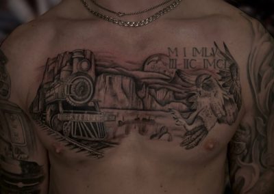 ocea train on chest